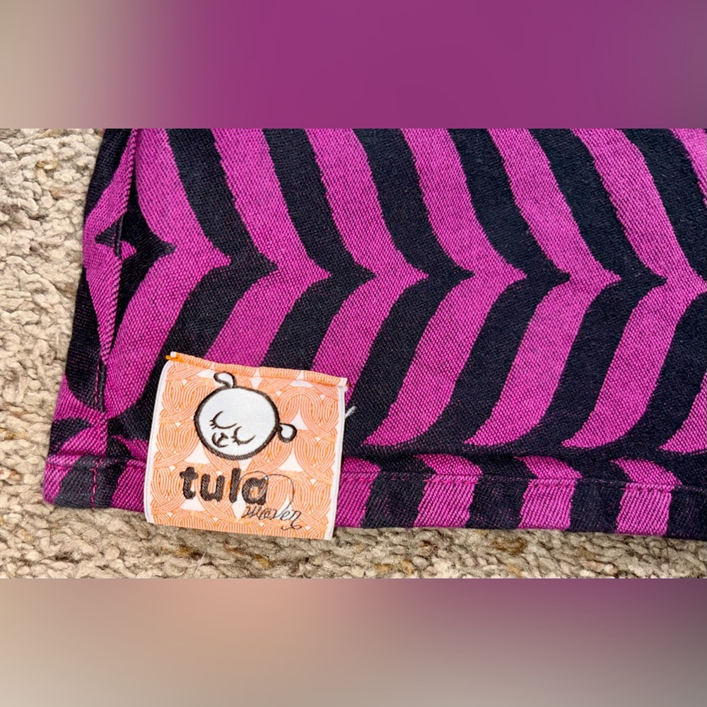 Tula Ring Sling in Migaloo Raspberry Pattern. Sz S/M. - Picture 7 of 7